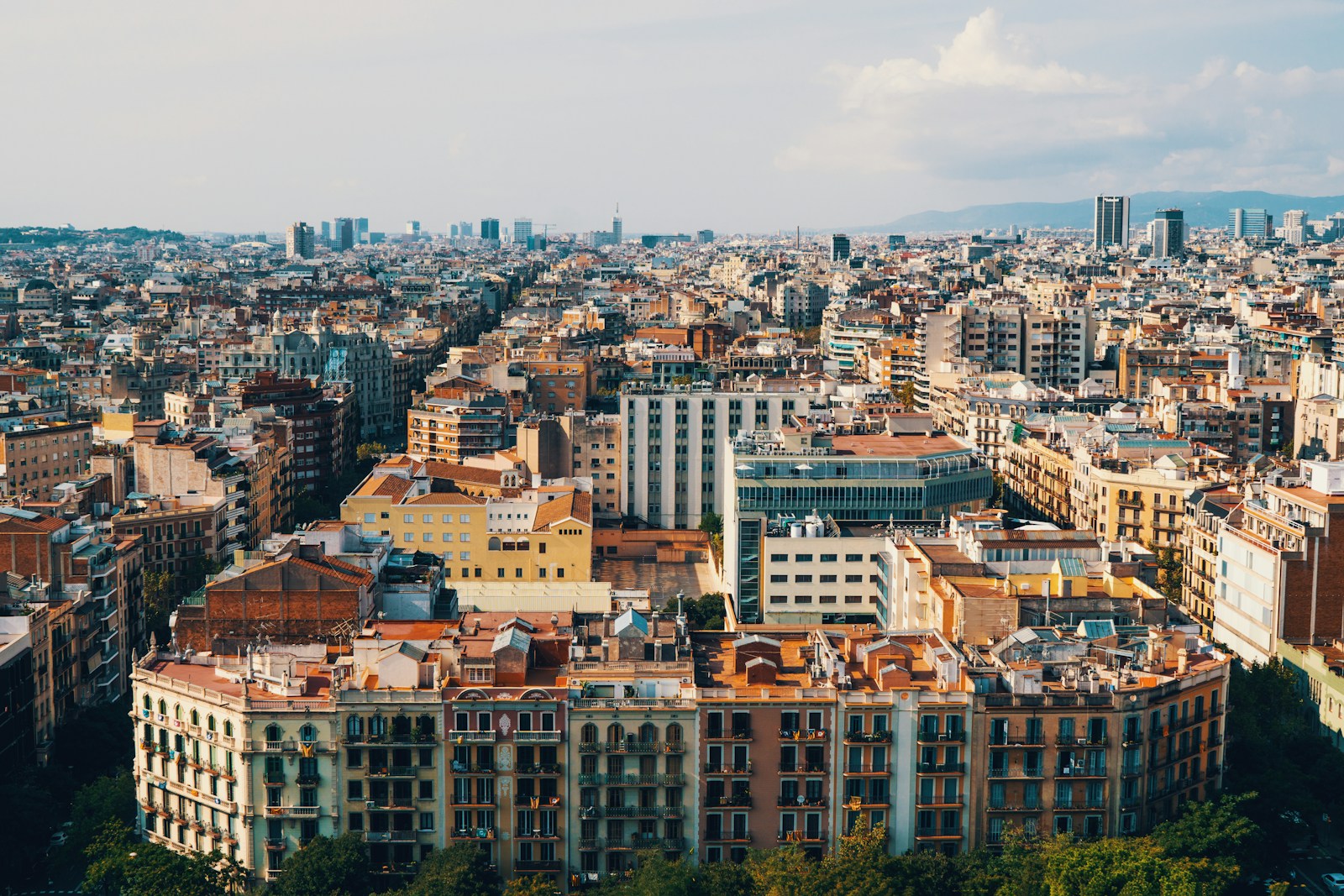 Deducción del alquiler en Cataluña: Gastos deducibles y ayudas