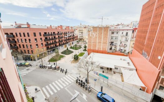 Piso de 3 habitaciones en Sants, Barcelona, quinta planta