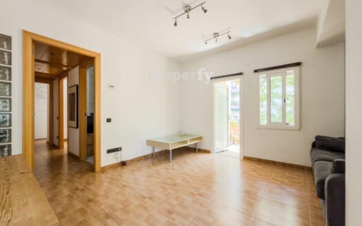 Piso seminuevo con 3 habitaciones en Sant Andreu