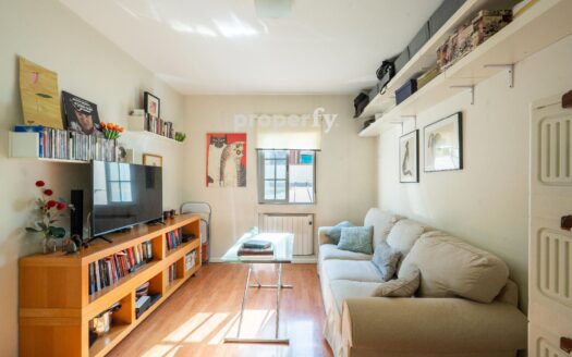 Luminoso apartamento de 1 dormitorio reformado en Latina