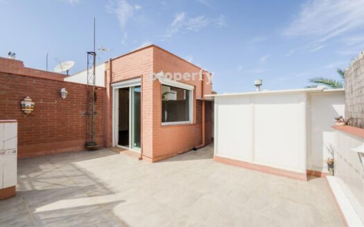 Ático de 4 habitaciones con terraza y parking en Sant Joan Despí